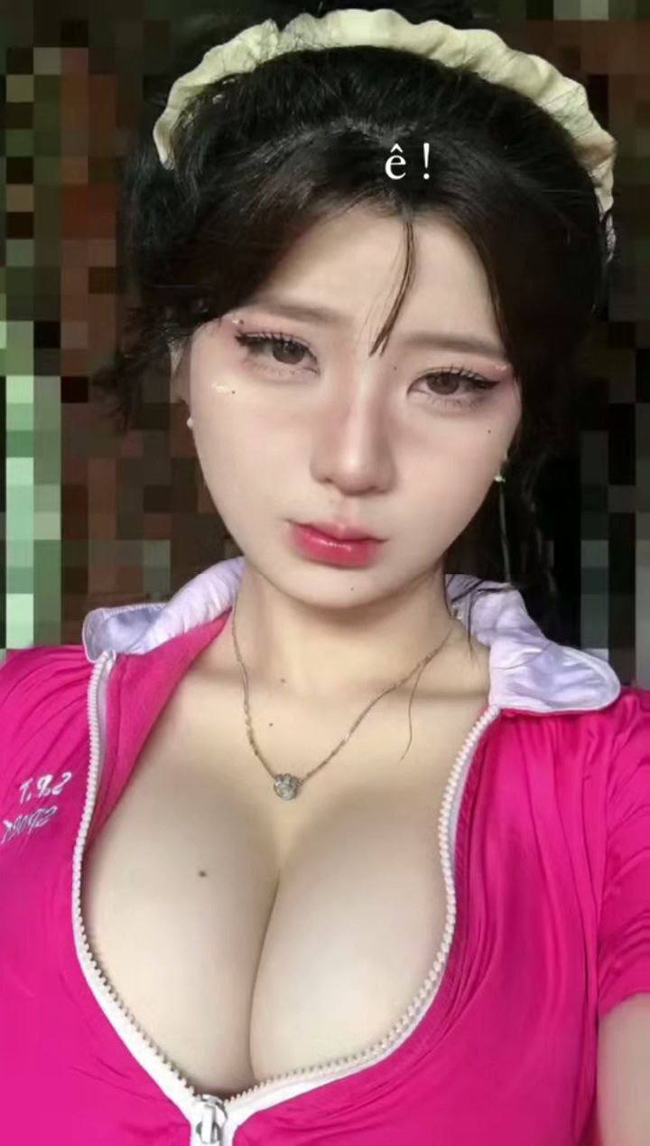Em hàng xóm say xỉn vào nhầm nhà ông chú ế vợ